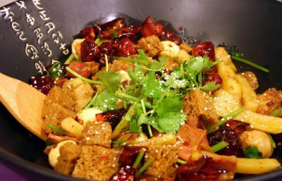 麻辣香锅日韩精品一区二区三区水蜜桃
