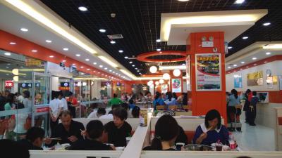 成人AV水蜜桃精品养生汤锅店店内
