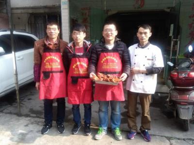  成人AV水蜜桃精品做的卤菜成品