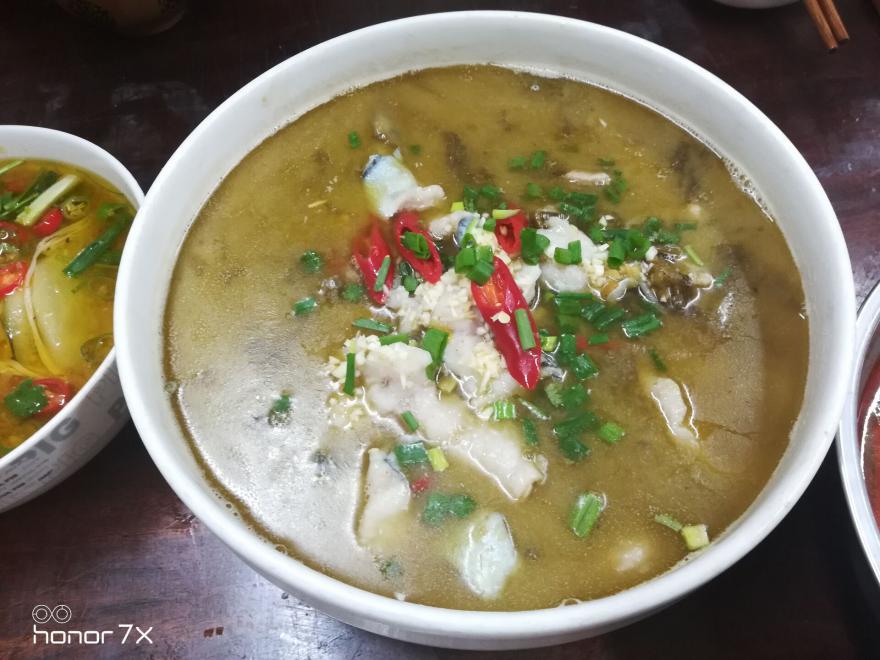 酸菜鱼日韩精品一区二区三区水蜜桃