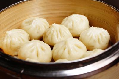 小笼包日韩精品一区二区三区水蜜桃
