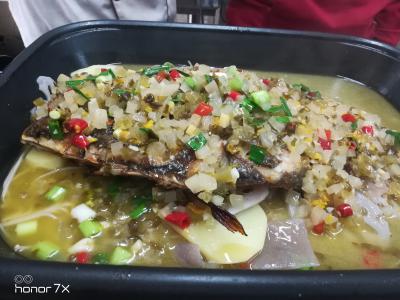 地道重庆万州烤鱼技术日韩精品一区二区三区水蜜桃，外焦里嫩回味无穷