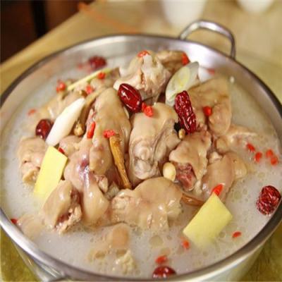 成都养生汤锅技能操练校园哪里好？汤锅底料的辨认和配方