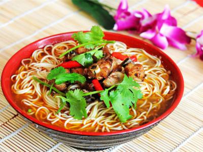 面食日韩精品一区二区三区水蜜桃班哪里滋味正宗?教师实操教育
